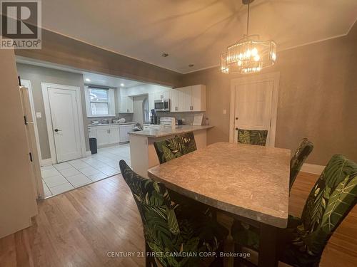 300 Huron Street, London, ON - Indoor Photo Showing Dining Room