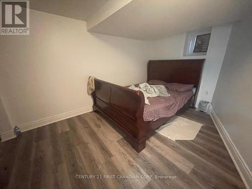 300 Huron Street, London, ON - Indoor Photo Showing Bedroom