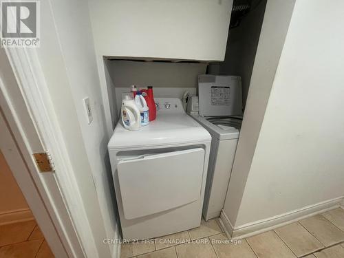 300 Huron Street, London, ON - Indoor Photo Showing Laundry Room