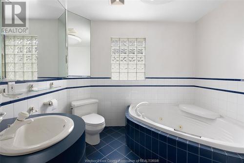 34 Laird, Amherstburg, ON - Indoor Photo Showing Bathroom