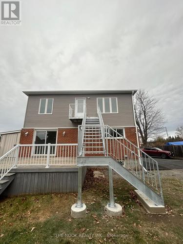 2Nd Flr - 525 Larry Avenue, Oshawa (Samac), ON - Outdoor With Deck Patio Veranda