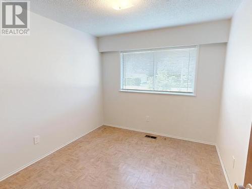 5044 Manson Ave, Powell River, BC - Indoor Photo Showing Other Room