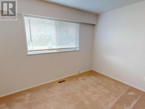 5044 Manson Ave, Powell River, BC - Indoor Photo Showing Other Room