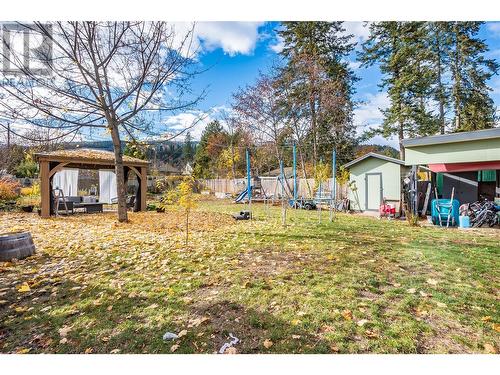 1696 Ridgewood Drive Drive, Castlegar, BC - Outdoor