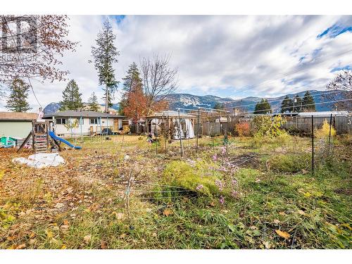 1696 Ridgewood Drive Drive, Castlegar, BC - Outdoor