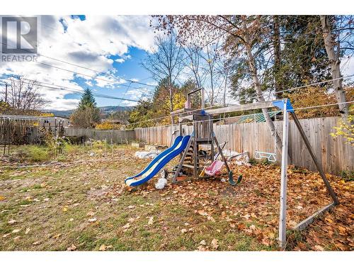 1696 Ridgewood Drive Drive, Castlegar, BC - Outdoor