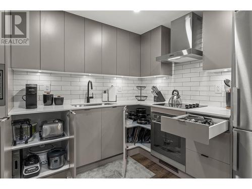 1471 St. Paul Street Unit# 809, Kelowna, BC - Indoor Photo Showing Kitchen With Upgraded Kitchen