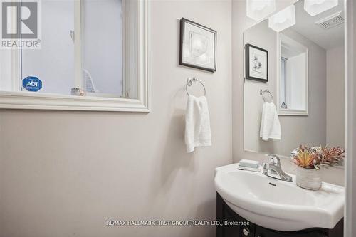 10 Duckfield Crescent, Ajax (South East), ON - Indoor Photo Showing Bathroom