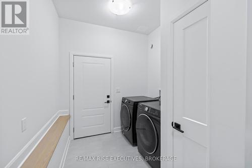 652 Halloway Drive, Kingston (Kingston East (Incl Barret Crt)), ON - Indoor Photo Showing Laundry Room