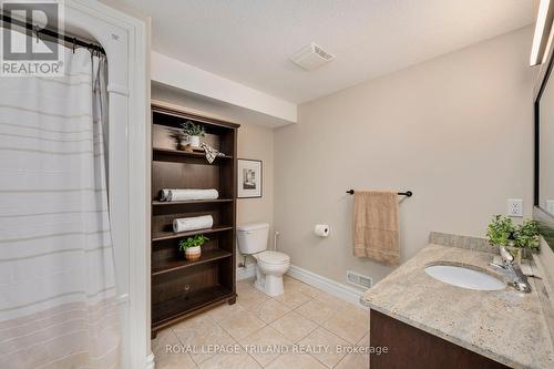 3700 Settlement Trail, London, ON - Indoor Photo Showing Bathroom