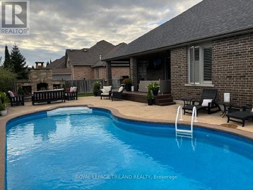 3700 Settlement Trail, London, ON - Outdoor With In Ground Pool With Deck Patio Veranda