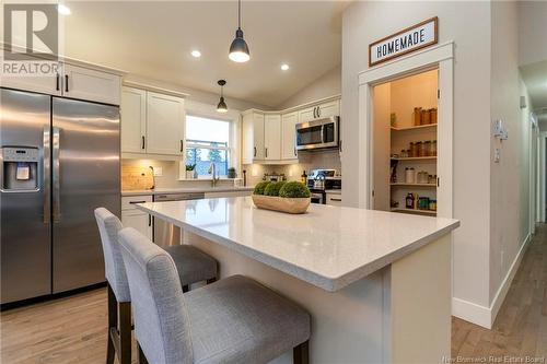 33 Robert Ross Boulevard, Hampton, NB - Indoor Photo Showing Kitchen With Upgraded Kitchen