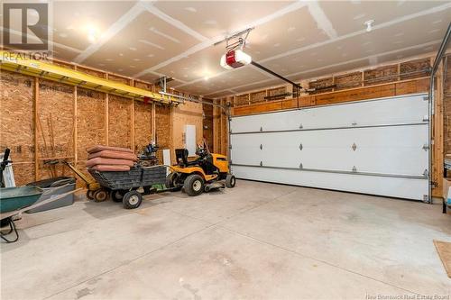 33 Robert Ross Boulevard, Hampton, NB - Indoor Photo Showing Garage