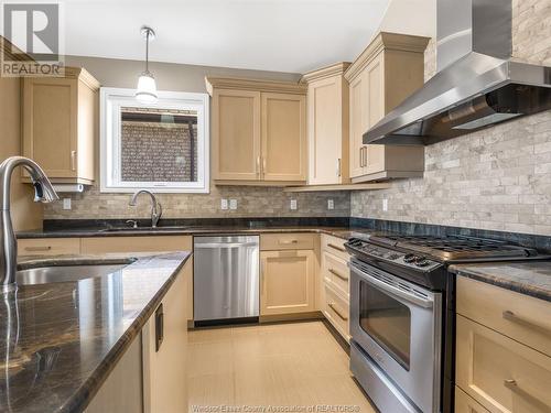 581 Ross Beach Road, Lakeshore, ON - Indoor Photo Showing Kitchen