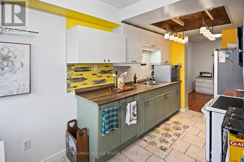 1202 - 100 County Court Boulevard, Brampton (Fletcher'S Creek South), ON - Indoor Photo Showing Kitchen With Double Sink