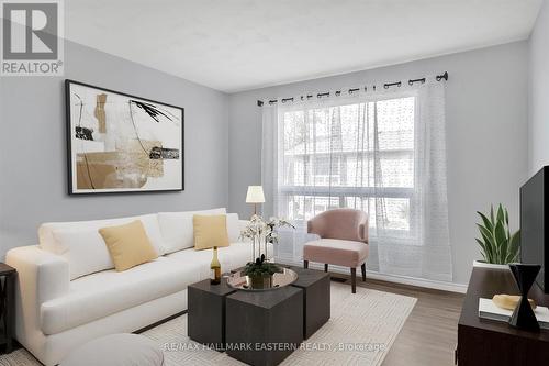 734 Chemong Road, Peterborough (Northcrest), ON - Indoor Photo Showing Living Room