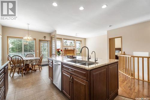 15 315 Bayview Crescent, Saskatoon, SK - Indoor Photo Showing Kitchen With Double Sink