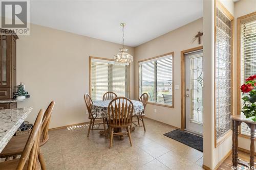 15 315 Bayview Crescent, Saskatoon, SK - Indoor Photo Showing Dining Room