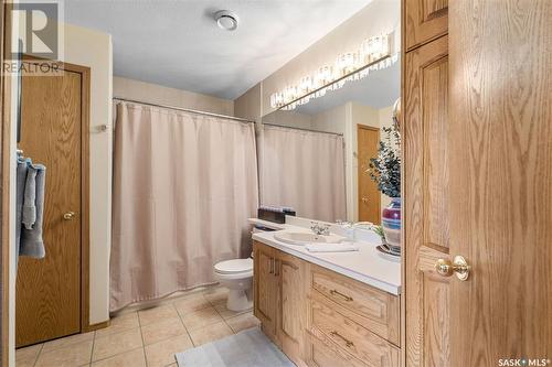 15 315 Bayview Crescent, Saskatoon, SK - Indoor Photo Showing Bathroom