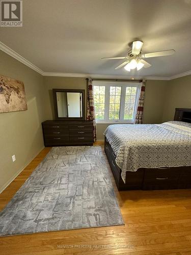 44 Homestead Crescent, London, ON - Indoor Photo Showing Bedroom