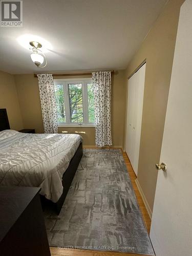 44 Homestead Crescent, London, ON - Indoor Photo Showing Bedroom