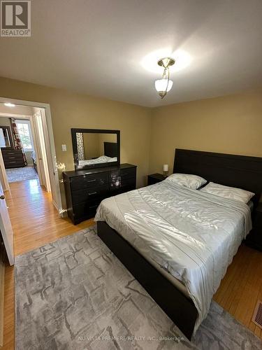 44 Homestead Crescent, London, ON - Indoor Photo Showing Bedroom