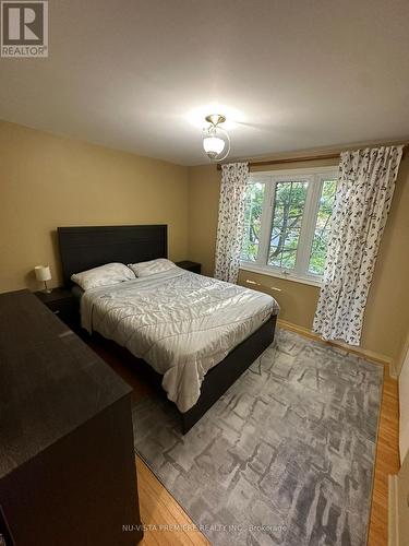 44 Homestead Crescent, London, ON - Indoor Photo Showing Bedroom