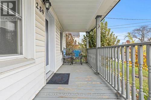 259 Niagara Street, St. Catharines, ON - Outdoor With Exterior