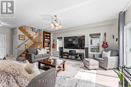 346 Concession 3 Road, Niagara-On-The-Lake, ON - Indoor Photo Showing Living Room