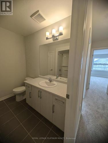 30 Samuel Avenue, Pelham, ON - Indoor Photo Showing Bathroom