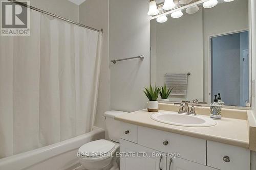 805 - 255 Keats Way S, Waterloo, ON - Indoor Photo Showing Bathroom