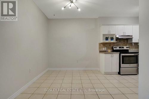 805 - 255 Keats Way S, Waterloo, ON - Indoor Photo Showing Kitchen