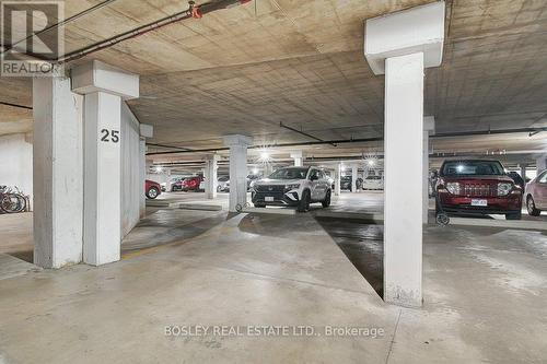 805 - 255 Keats Way S, Waterloo, ON - Indoor Photo Showing Garage