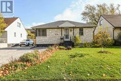 266 ADAIR AVENUE N  Hamilton, ON L8H 6B2