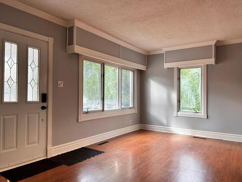 Living room - 53 Boul. Lakeview, Beaconsfield, QC - Indoor Photo Showing Other Room