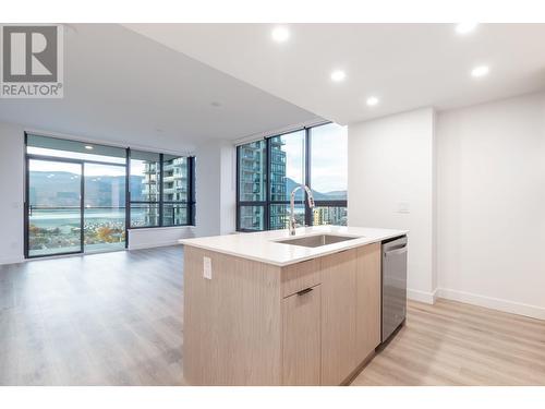 1488 Bertram Street Unit# 1610, Kelowna, BC - Indoor Photo Showing Kitchen