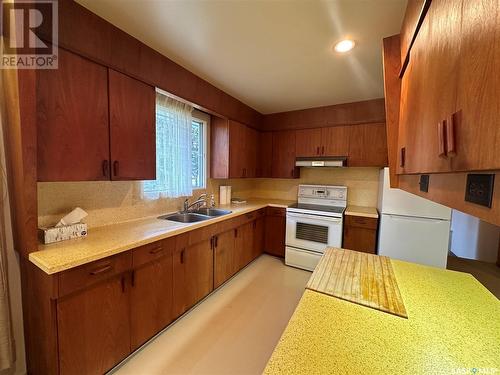 115 Garvin Crescent, Canora, SK - Indoor Photo Showing Kitchen With Double Sink