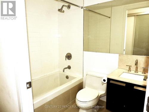 2810 - 42 Charles Street, Toronto, ON - Indoor Photo Showing Bathroom