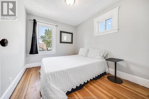 1362 Hall Avenue, Windsor, ON - Indoor Photo Showing Bedroom