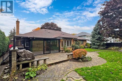 499 Reynolds Street, Whitby, ON - Outdoor