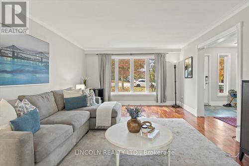 458 Rougemount Drive, Pickering, ON - Indoor Photo Showing Living Room