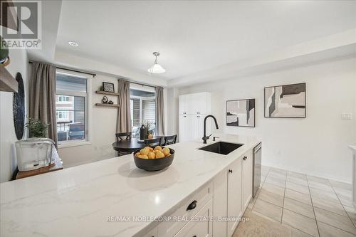 53 Carneros Way, Markham, ON - Indoor Photo Showing Kitchen