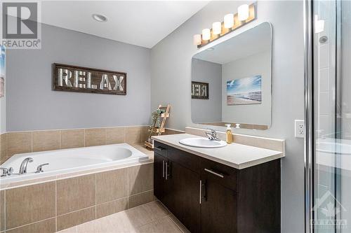 129 Eye Bright Crescent, Ottawa, ON - Indoor Photo Showing Bathroom