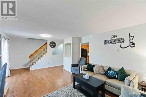 6 Terrace Drive Unit#207, Ottawa, ON - Indoor Photo Showing Living Room