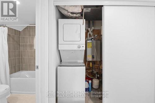 91 Appletree Lane, Barrie, ON - Indoor Photo Showing Laundry Room