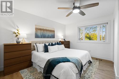 266 Coxe Boulevard, Milton, ON - Indoor Photo Showing Bedroom