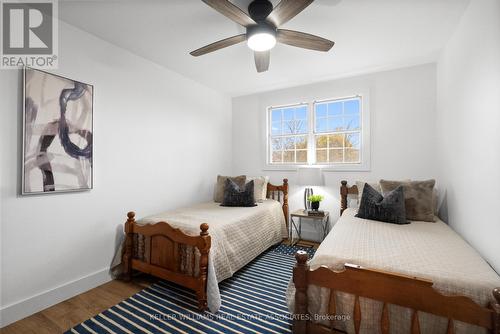 266 Coxe Boulevard, Milton, ON - Indoor Photo Showing Bedroom