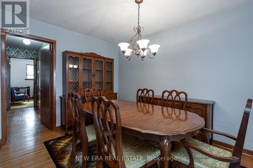 7388 Sills Road, Mississauga, ON - Indoor Photo Showing Dining Room