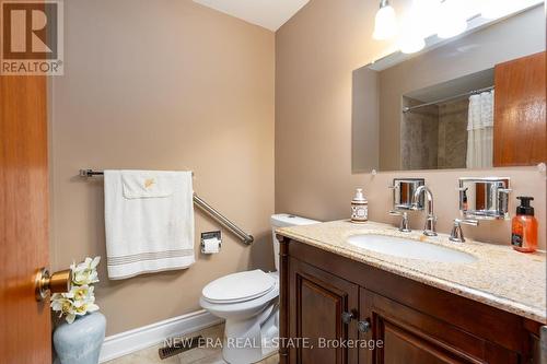 7388 Sills Road, Mississauga, ON - Indoor Photo Showing Bathroom