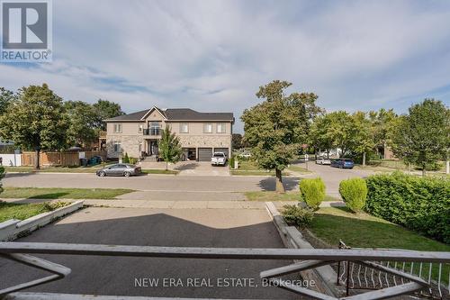 7388 Sills Road, Mississauga, ON - Outdoor